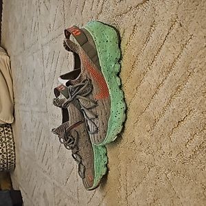 Nike Space Hippie 04 men's sz 6 women's sz 7.5